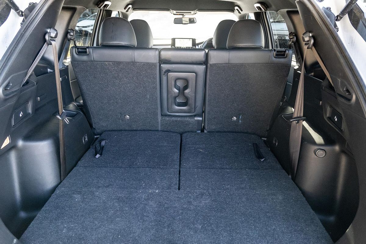 2023 Mitsubishi Outlander Black Edition ZM