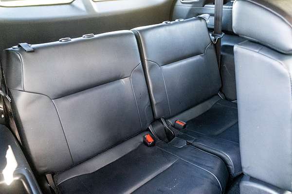2023 Mitsubishi Outlander Black Edition ZM
