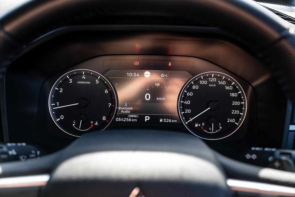 2023 Mitsubishi Outlander Black Edition ZM