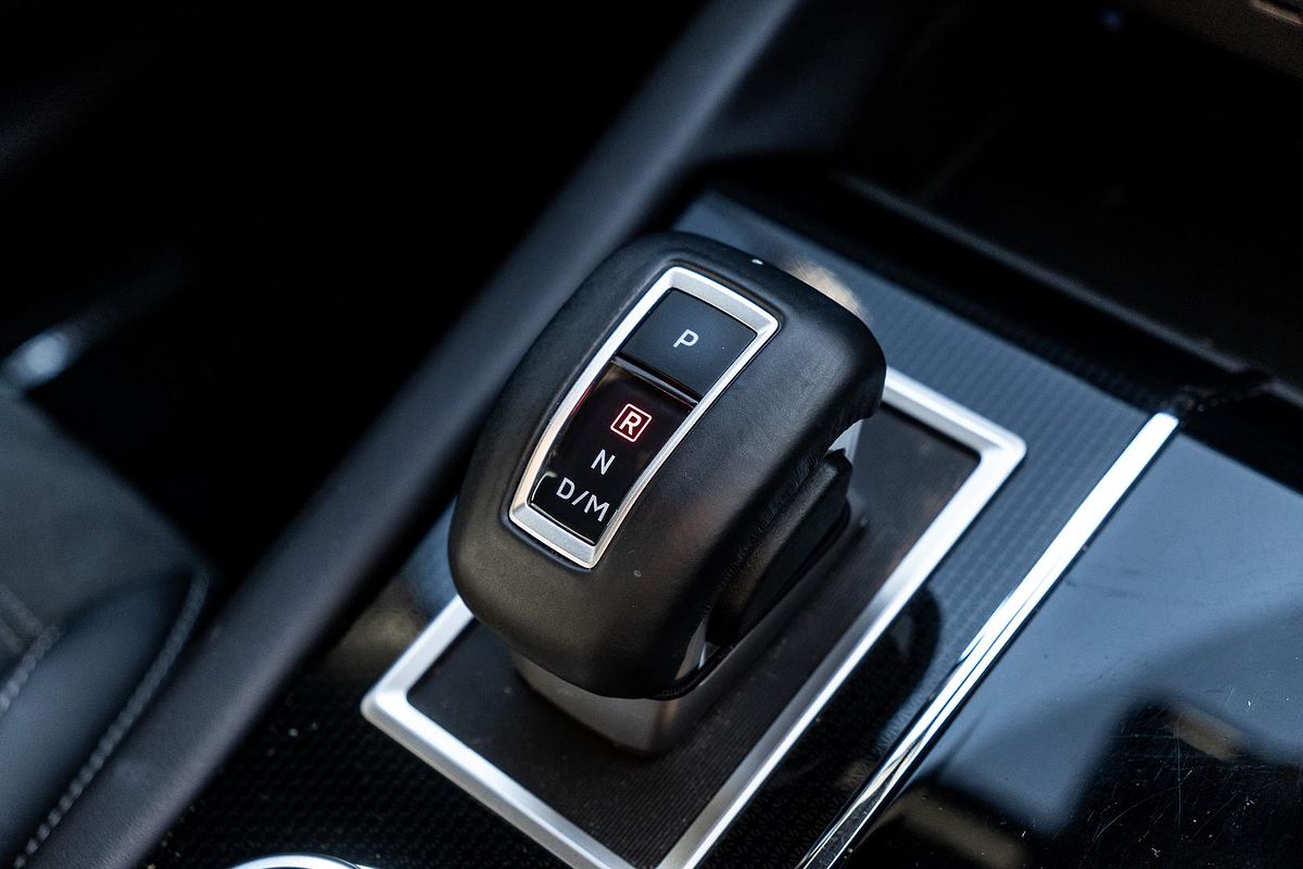 2023 Mitsubishi Outlander Black Edition ZM