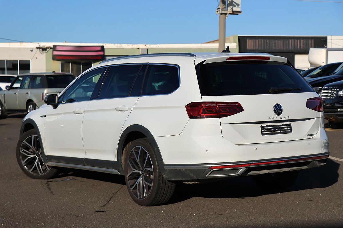 2022 Volkswagen Passat Alltrack 162TSI Premium B8