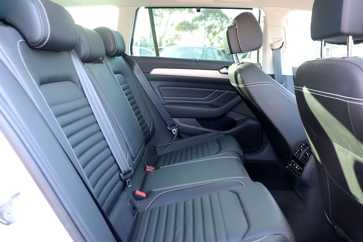 2022 Volkswagen Passat Alltrack 162TSI Premium B8