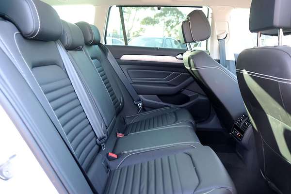 2022 Volkswagen Passat Alltrack 162TSI Premium B8