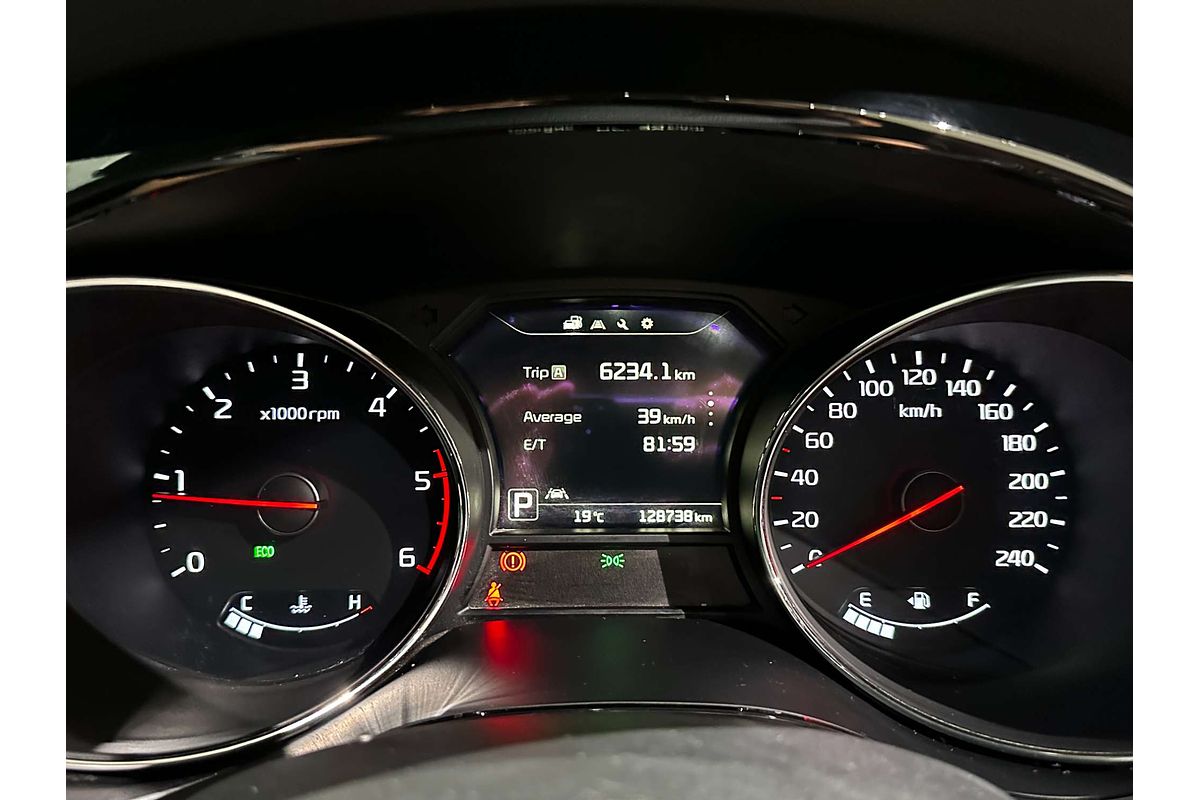 2016 Kia Carnival Platinum YP