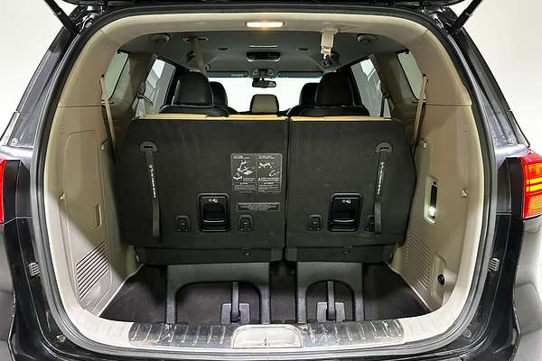 2016 Kia Carnival Platinum YP