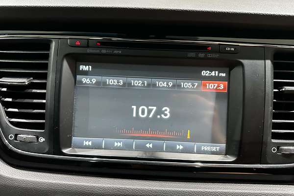 2016 Kia Carnival Platinum YP