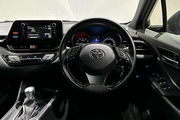 2018 Toyota C-HR  NGX50R