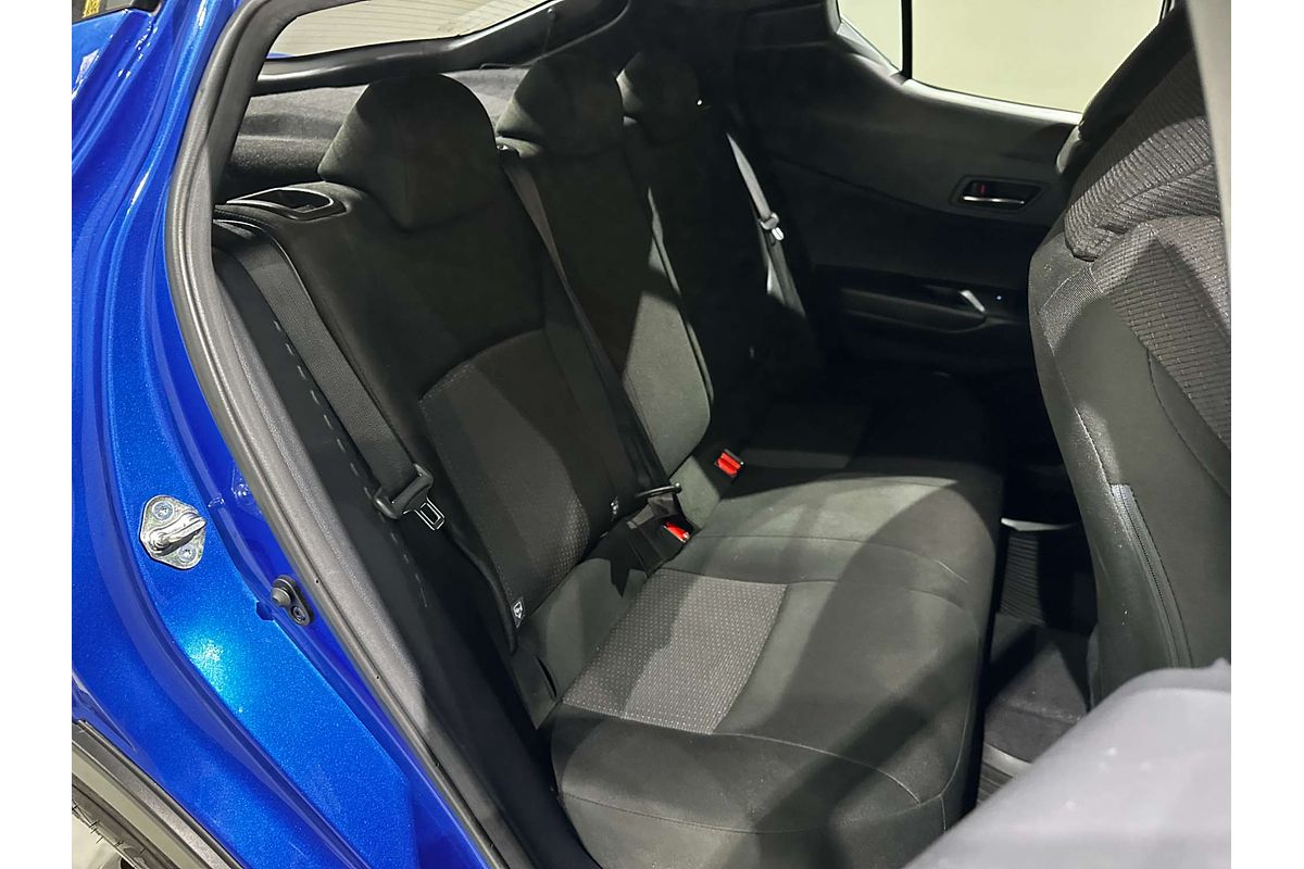 2018 Toyota C-HR  NGX50R