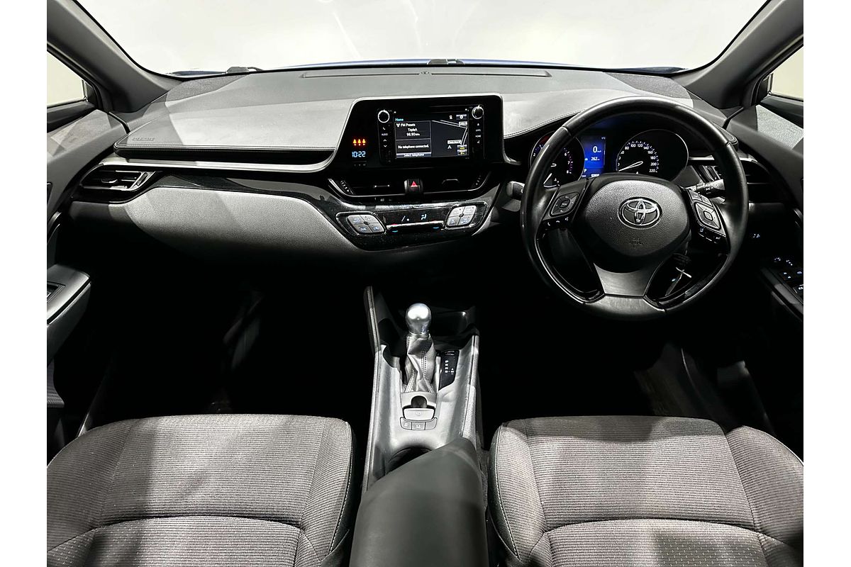 2018 Toyota C-HR  NGX50R