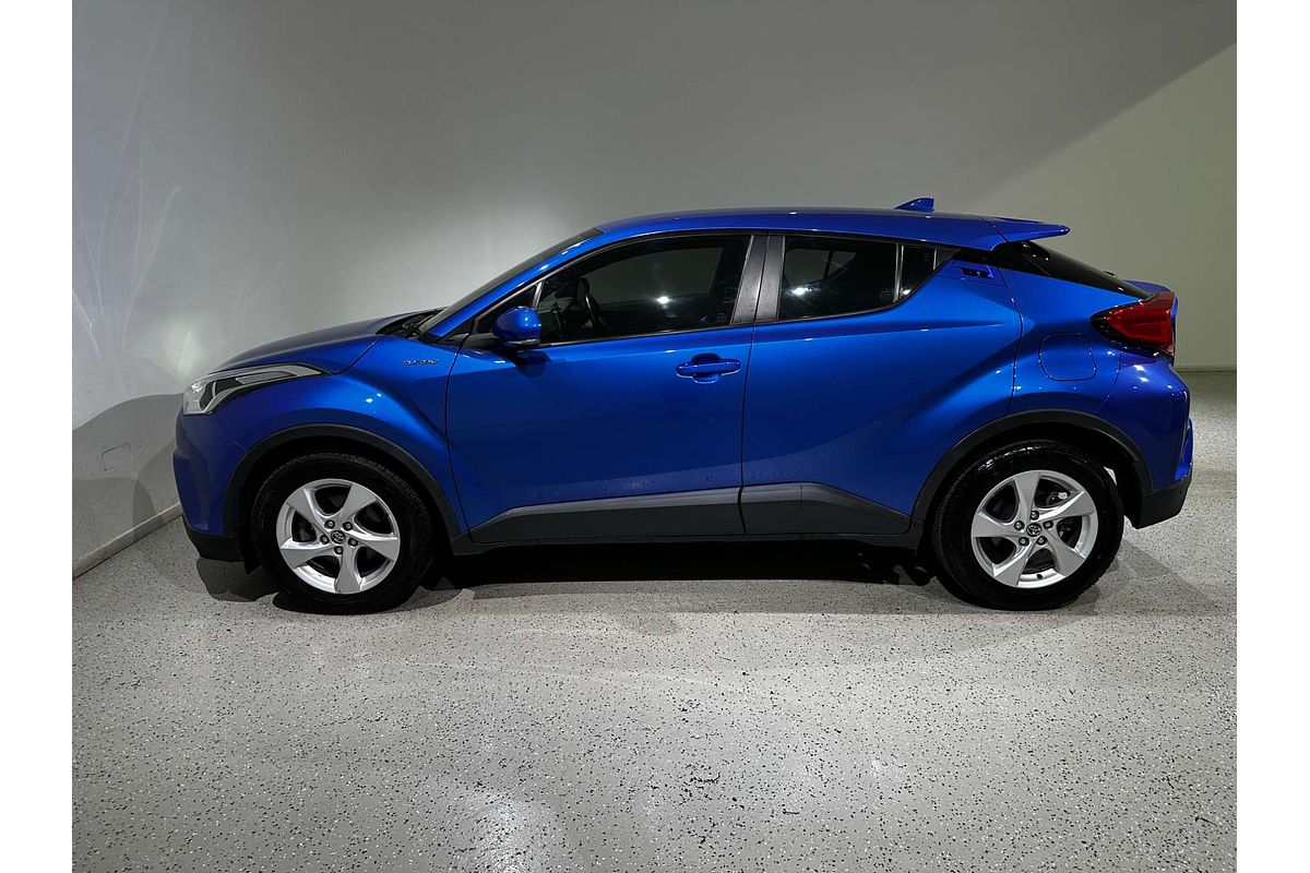 2018 Toyota C-HR  NGX50R