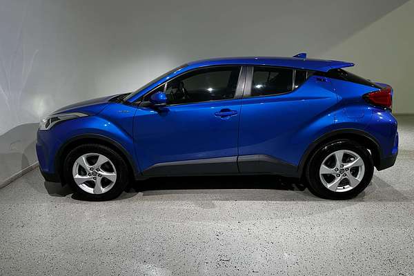 2018 Toyota C-HR  NGX50R