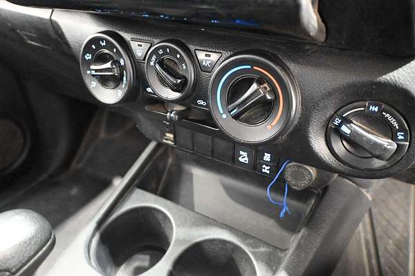 2020 Toyota Hilux SR GUN126R 4X4