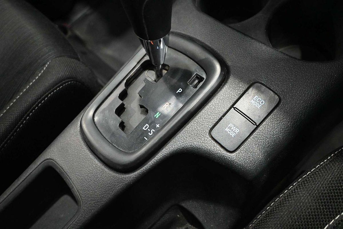 2020 Toyota Hilux SR GUN126R 4X4