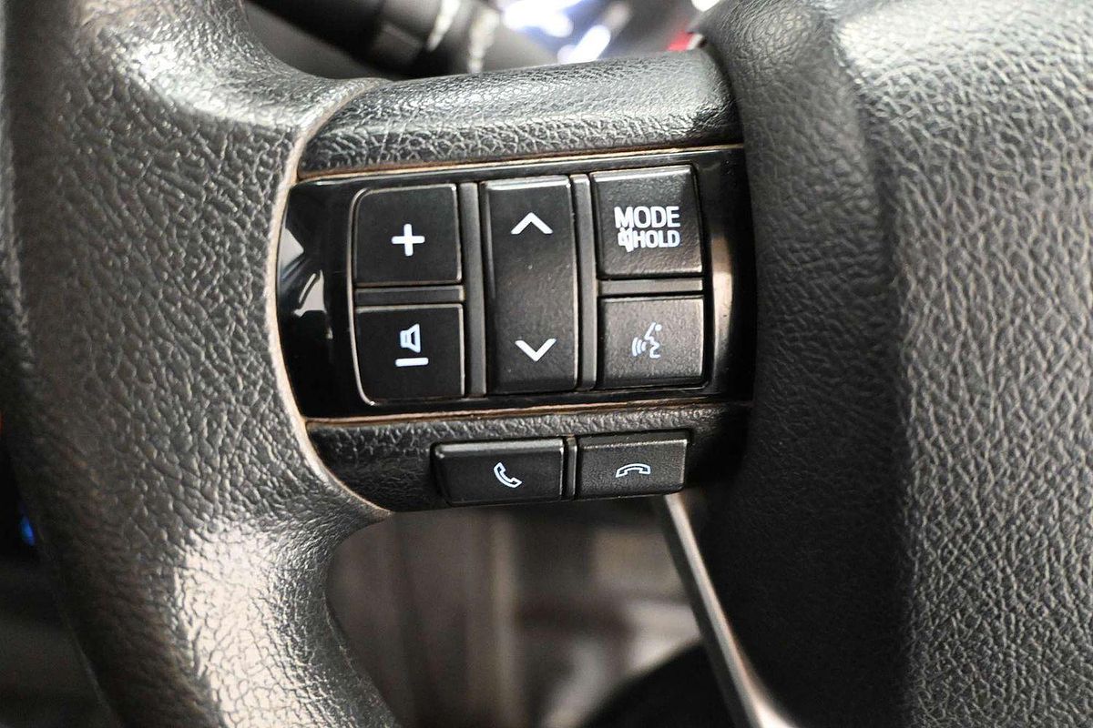 2020 Toyota Hilux SR GUN126R 4X4