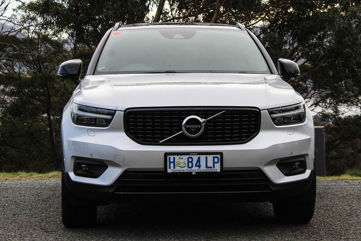 2018 Volvo XC40 D4 R-Design Launch Edition