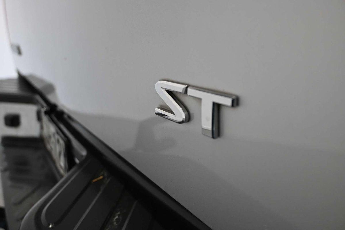 2013 Nissan Navara ST D40 Series 6 4X4