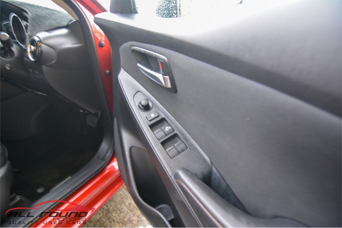 2015 Mazda 2 Genki DJ Series