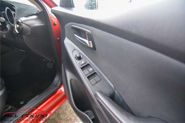 2015 Mazda 2 Genki DJ Series