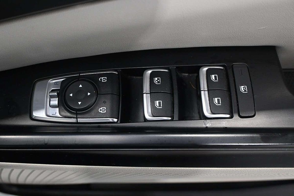 2021 Kia Carnival S KA4