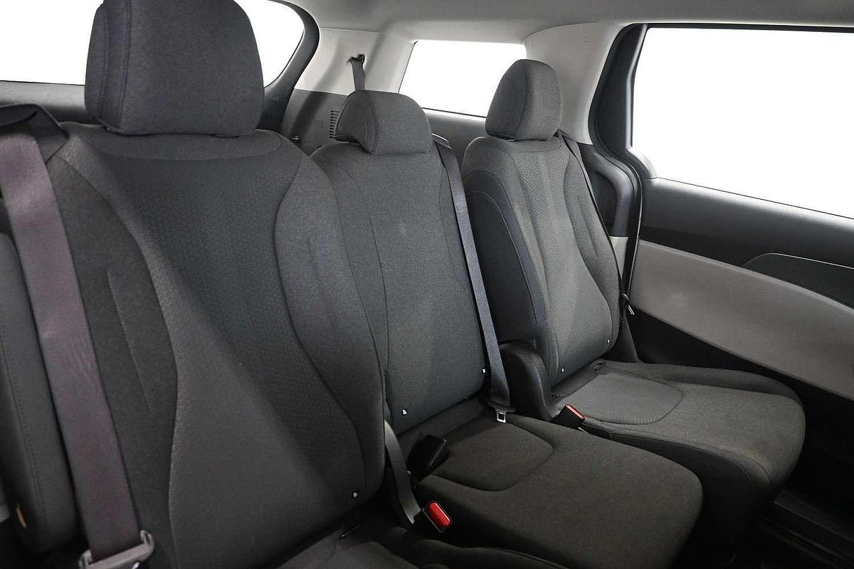 2021 Kia Carnival S KA4