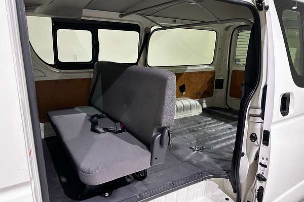 2019 Toyota Hiace TRH200V