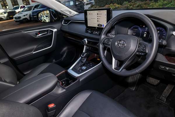 2024 Toyota RAV4 Cruiser AXAH54R