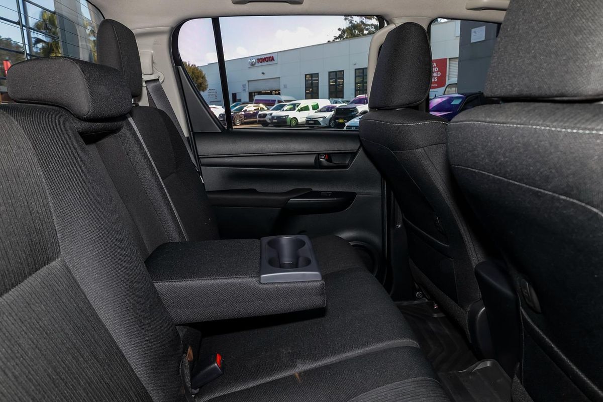 2023 Toyota Hilux SR GUN126R 4X4