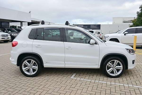 2016 Volkswagen Tiguan 155TSI R-Line 5N