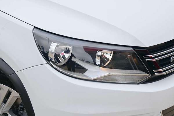 2016 Volkswagen Tiguan 155TSI R-Line 5N
