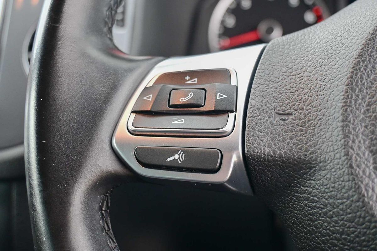 2016 Volkswagen Tiguan 155TSI R-Line 5N