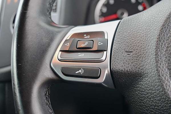 2016 Volkswagen Tiguan 155TSI R-Line 5N
