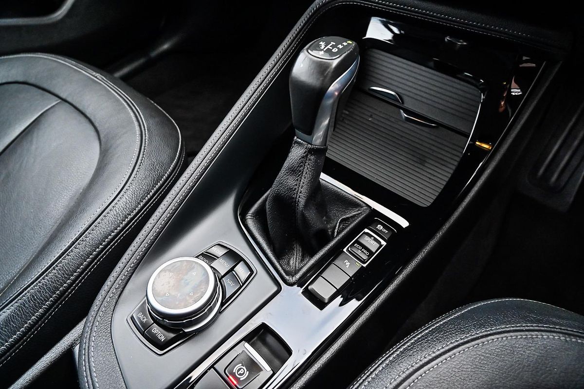 2016 BMW X1 sDrive20i F48