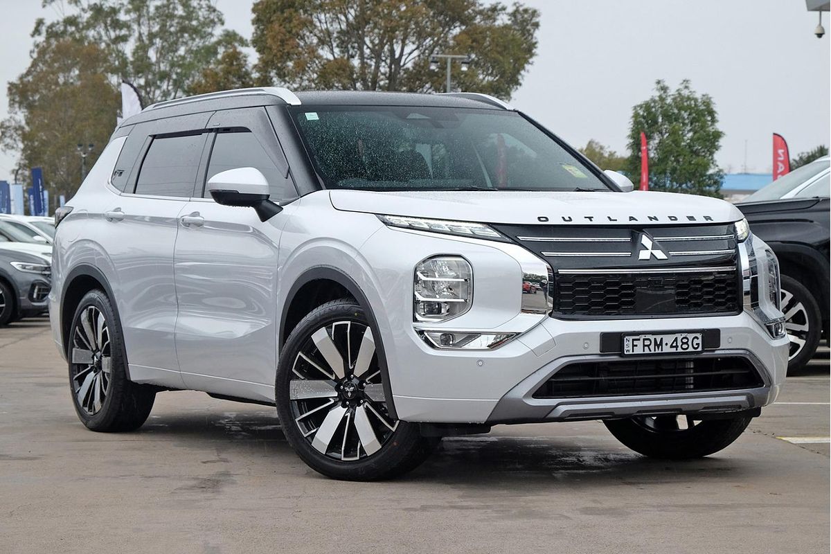2025 Mitsubishi Outlander Exceed Tourer ZM