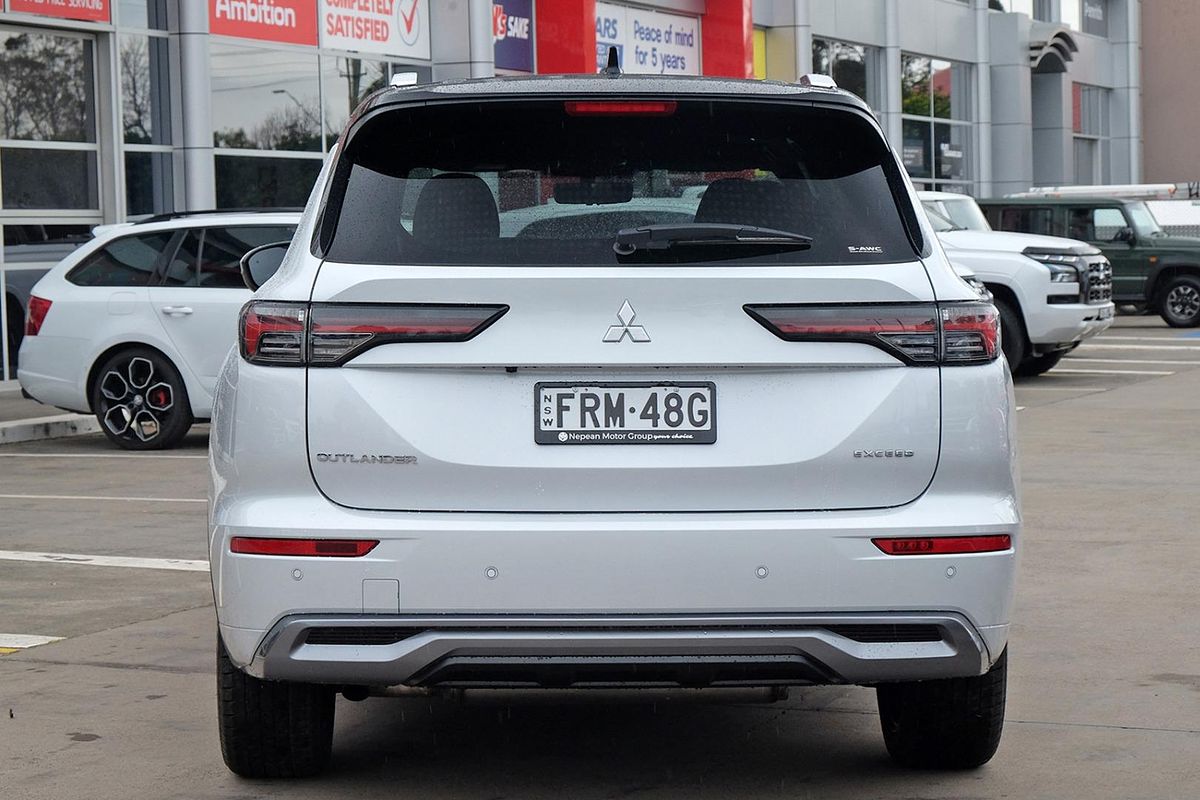 2025 Mitsubishi Outlander Exceed Tourer ZM