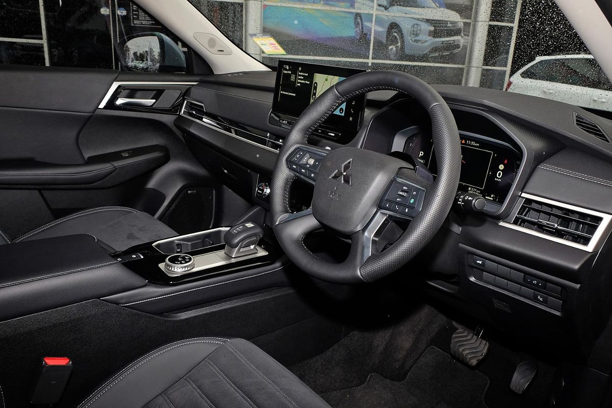 2025 Mitsubishi Outlander Aspire ZM