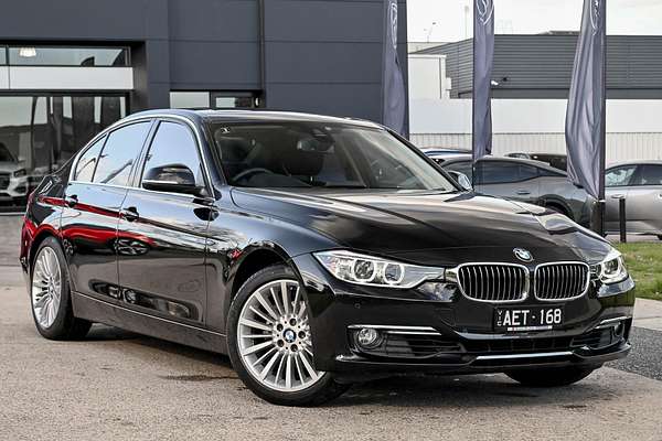 2014 BMW 3 Series 320i F30