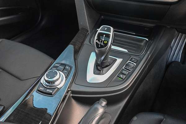 2014 BMW 3 Series 320i F30