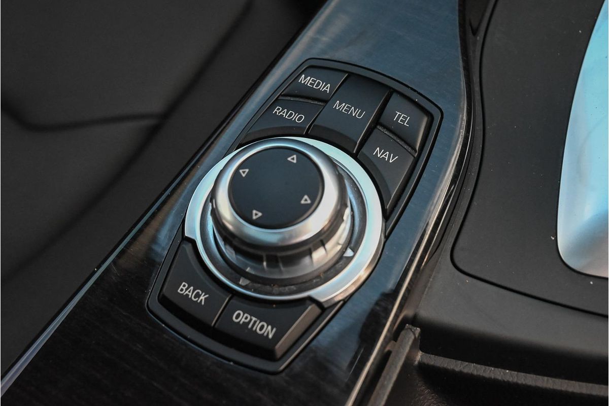 2014 BMW 3 Series 320i F30