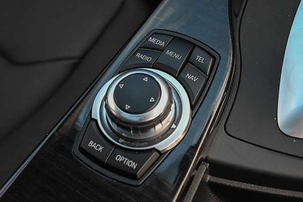 2014 BMW 3 Series 320i F30