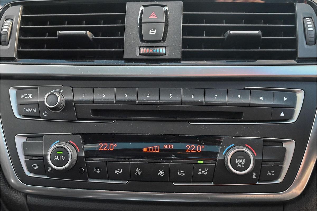 2014 BMW 3 Series 320i F30
