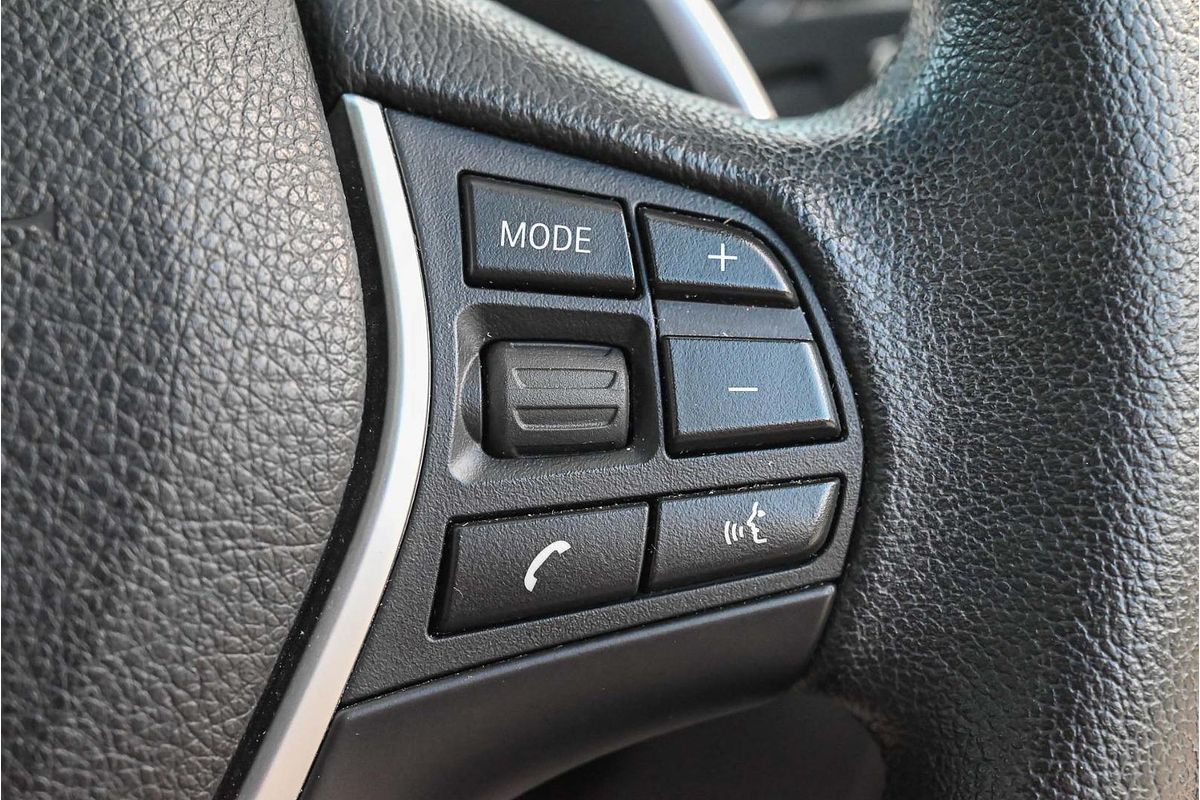 2014 BMW 3 Series 320i F30