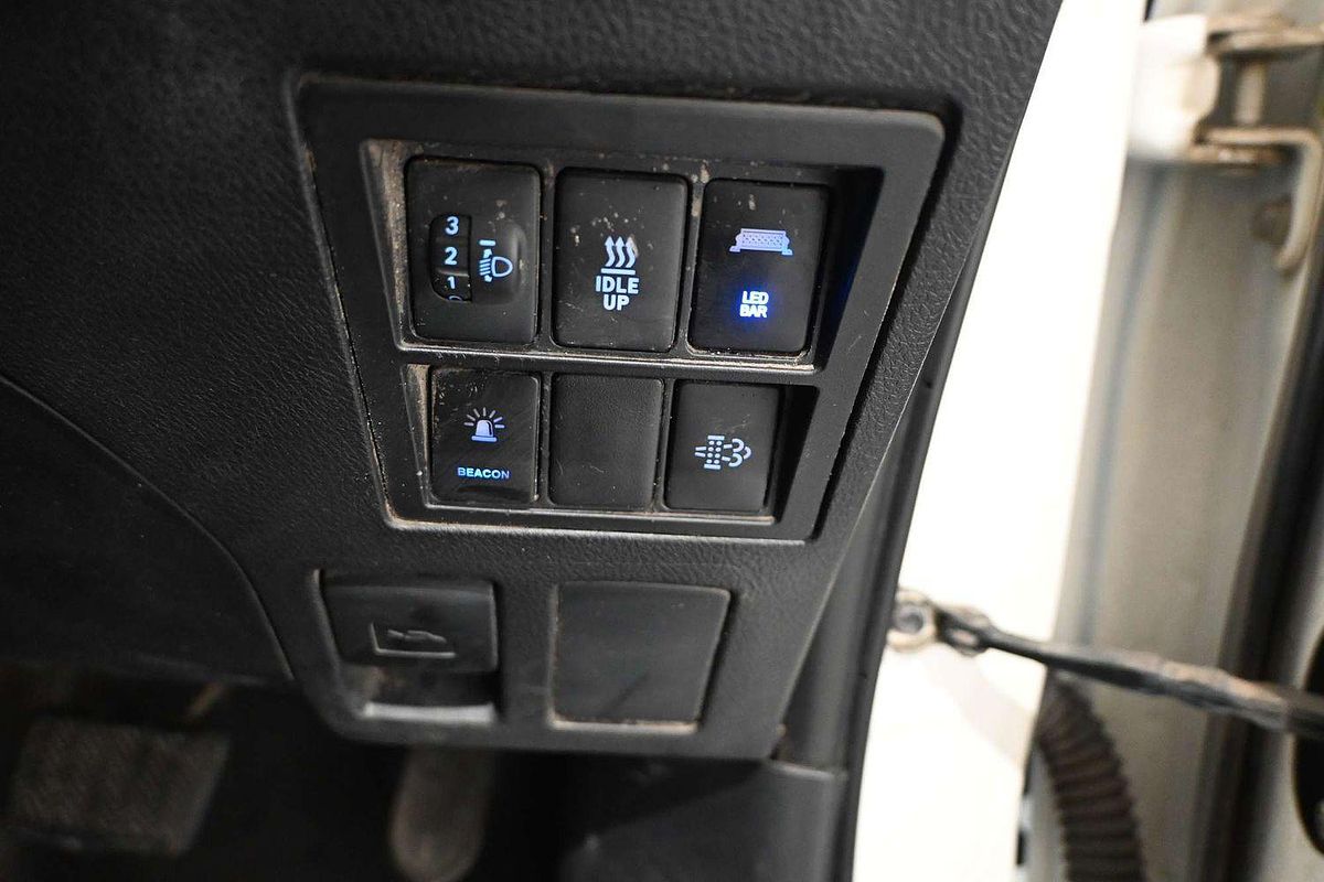 2020 Toyota Hilux SR GUN126R 4X4