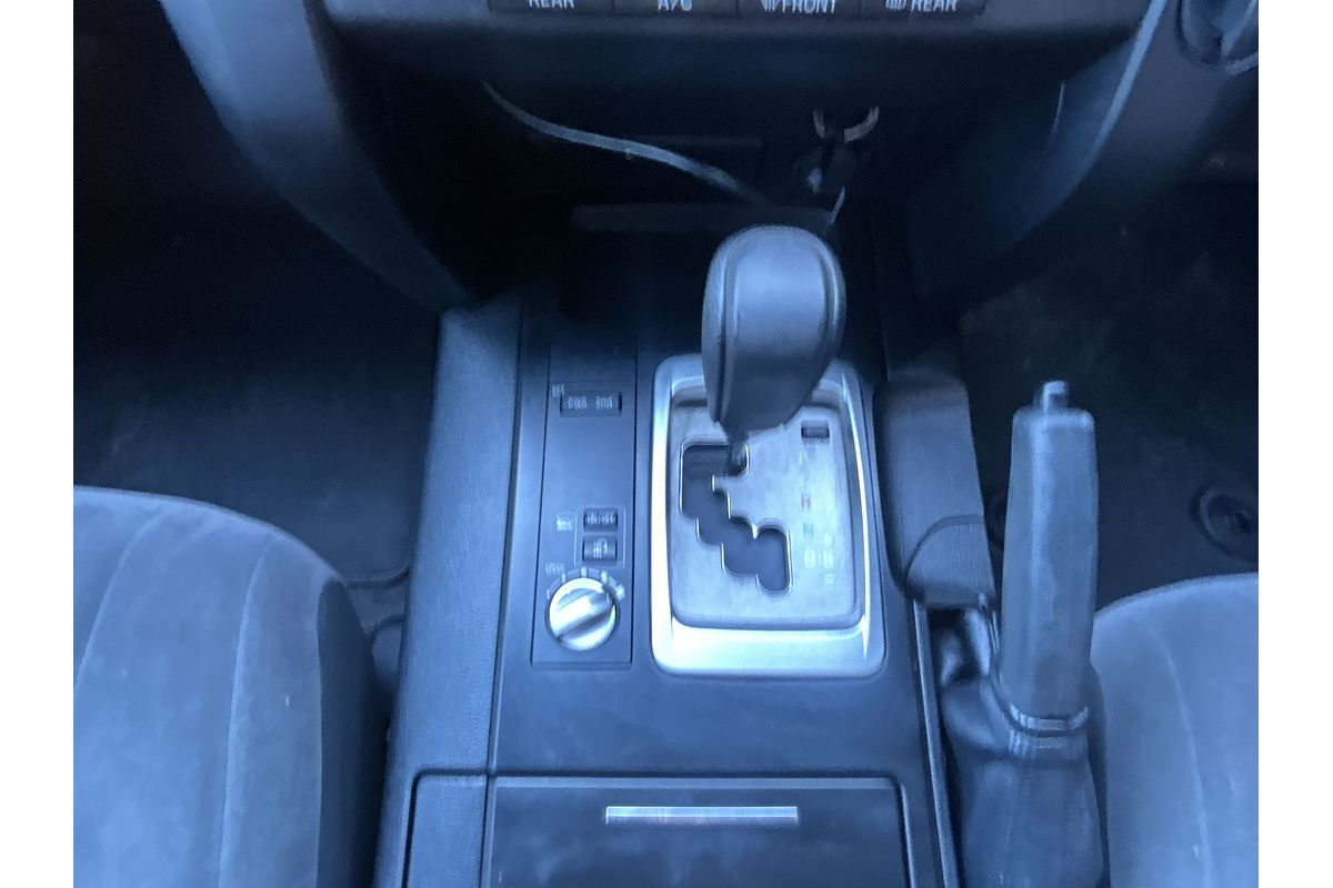 2014 Toyota Landcruiser GXL VDJ200R