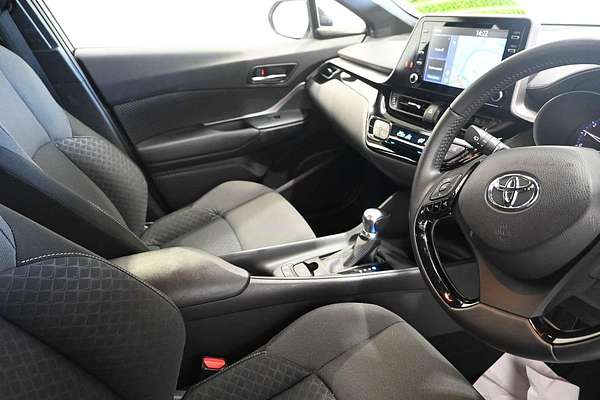2023 Toyota C-HR GXL NGX10R