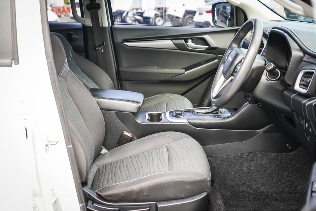 2021 Isuzu MU-X LS-M