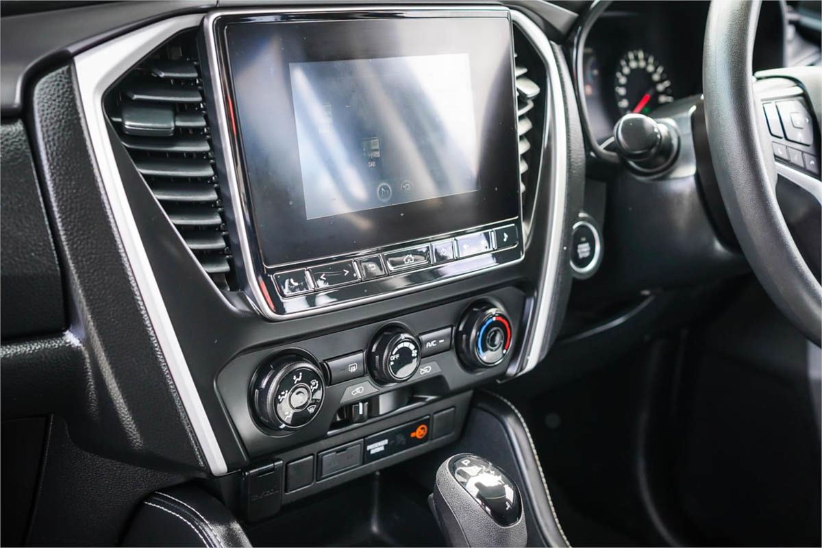 2021 Isuzu MU-X LS-M