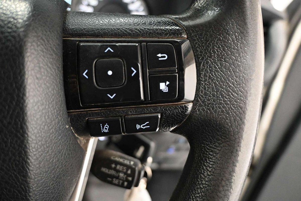 2020 Toyota Hilux SR GUN126R 4X4