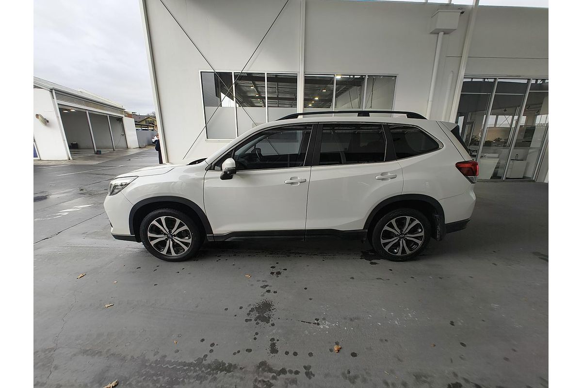 2020 Subaru Forester 2.5i Premium S5