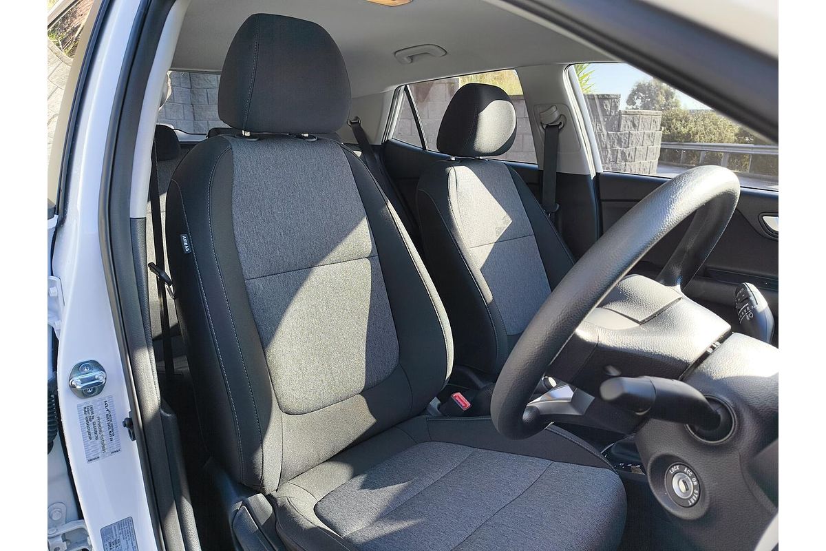 2024 Kia Stonic S YB