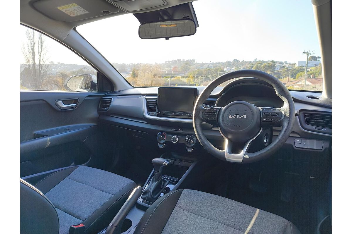 2024 Kia Stonic S YB